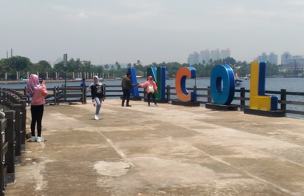 Keindahan Pantai Ancol