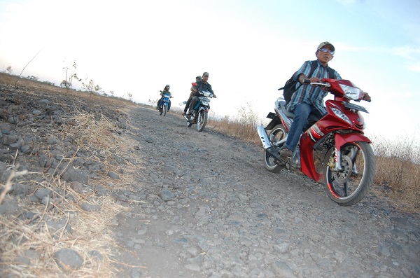 Pengunjung Taman Nasional Baluran