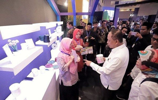 Menteri Riset, Teknologi, dan Pendidikan Tinggi, Mohamad Nasir menghadiri Indonesia Startup Summit (ISS) 2019 di Jakarta International Expo