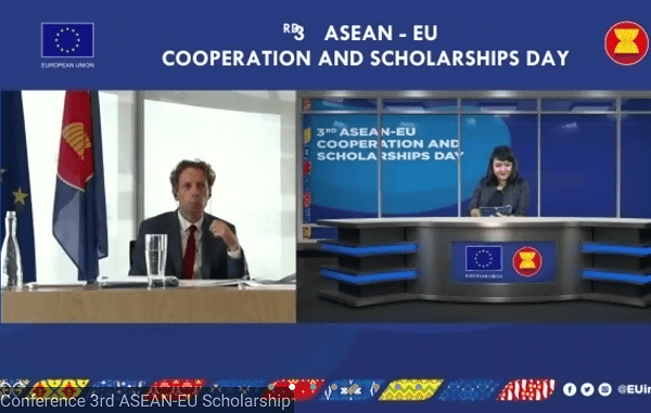 Duta Besar Uni Eropa untuk ASEAN, Igor Driesmans saat konferensi pers 3rd ASEAN-EU Cooperation and Scholarships Day pada Kamis, 13 Agustus 2020