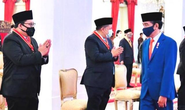Presiden Joko Widodo usai memberikan anugerah tanda jasa dan kehormatan di Istana Negara Jakarta. (Ist.)