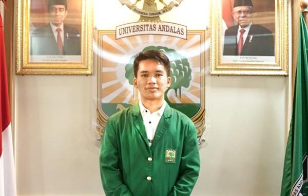 Refa Rahmaddiansyah, mahasiswa Universitas Andalas (Unand), pemenang Pemilihan Mahasiswa Berprestasi (Pilmapres) 2021. (KalderaNews.com/Dok.Unand)