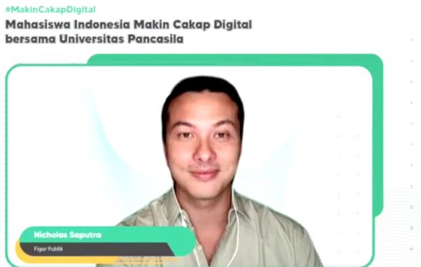 Nicholas Saputra menjadi pembicara dalam webinar “Mahasiswa Indonesia Makin Cakap Digital Bersama Universitas Pancasila”. (KalderaNews.com/y.prayogo)
