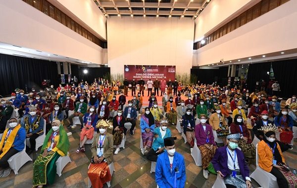 170 mahasiswa perwakilan dari 34 provinsi dalam acara Dialog dan Deklarasi Mahasiswa Merdeka di Jakarta, Kamis, 28 Oktober 2021