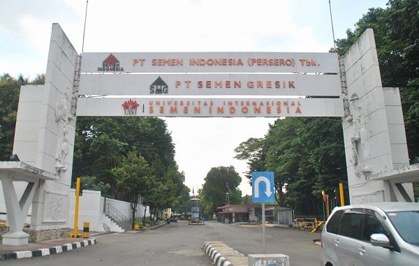 Gedung Universitas Internasional Semen Indonesia