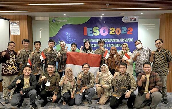 Tim Indonesia di ajang International Earth Science Olympiad (IESO). (Dok.Puspresnas)