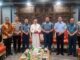 Kardinal Suharyo dan Panglima TNI bersama pengurus OCI. (Dok.OCI)