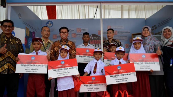 Peluncuran program Pelaksanaan Rekomendasi Penyelesaian Non-Yudisial Pelanggaran Hak Asasi Manusia (HAM) Berat di Indonesia