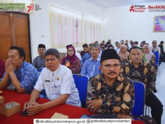 Para pengawas di berbagai sekolah menengah, seperti SMA, SMK, dan SKh, yang beroperasi di wilayah Banten