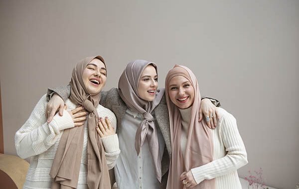 Hari Solidaritas Hijab Internasional. (image by freepik)