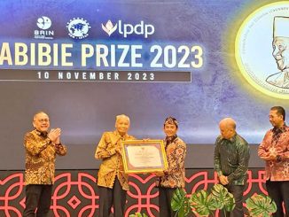 Penerima Habibie Prize 2023, Oman Fathurahman. (Dok.BRIN)