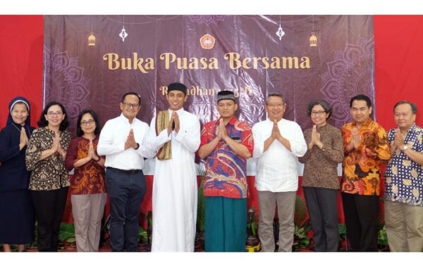 Buka puasa bersama Universitas Sanata Dharma (USD) Yogyakarta. (dok.usd)