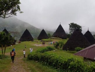 Keelokan Desa Adat Wae Rebo yang terletak di Kabupaten Manggarai, Provinsi Nusa Tenggara Timur