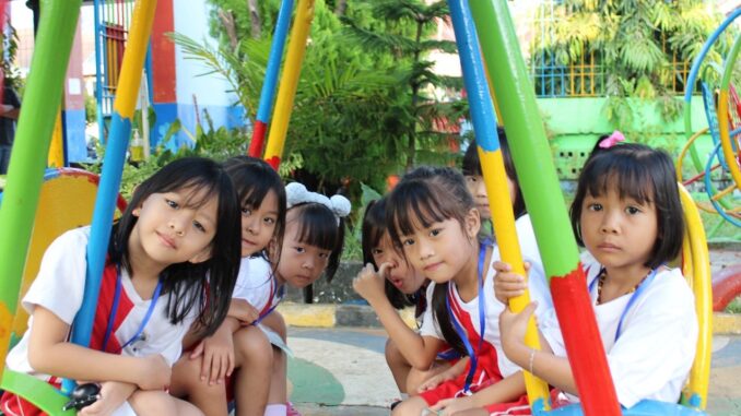 Anak-anak di TK Sint Carolus Bengkulu