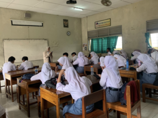 Praktik mengajar mahasiswa Universitas Sanata Dharma di kelas 12 Kuliner 4 SMK N 4 Yogyakarta