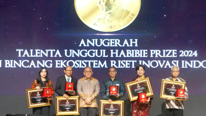 Lima guru besar peraih penghargaan Habibie Prize 2024. (Ist.)